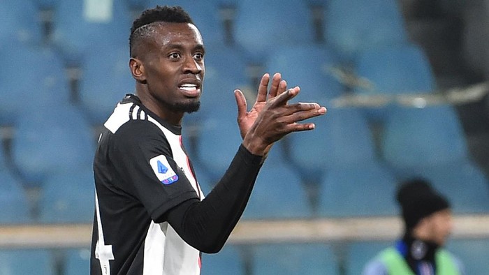 GENOA, ITALY - DECEMBER 18: Blaise Matuidi of Juventus gestures during the Serie A match between UC Sampdoria and Juventus at Stadio Luigi Ferraris on December 18, 2019 in Genoa, Italy. (Photo by Paolo Rattini/Getty Images)