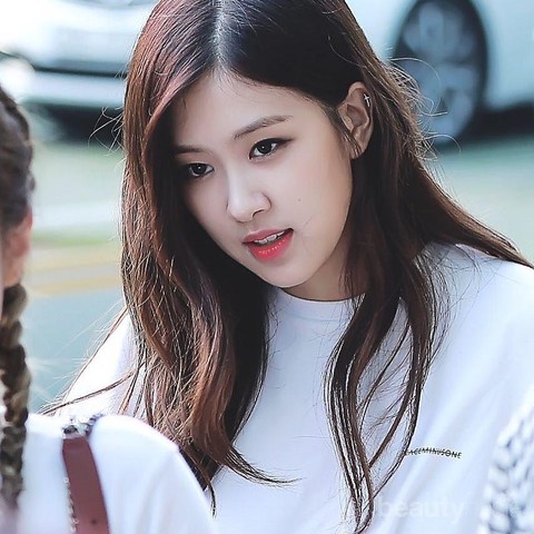 4 Tips Cantik Alami Bak Member Blakcpink Dengan Makeup Natural 4 Tips Cantik Alami Bak Member Blakcpink Dengan Makeup Natural