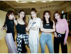 Debut Girlband K-Pop dengan Member Indonesia Ini Ditunda karena Corona