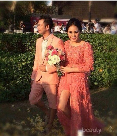 Model Kebaya  Modern Nagita  Slavina  Inspirasi Kebaya  