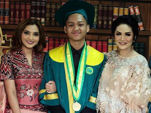 Ashanty Tak Pernah Gantikan Posisi KD sebagai Ibu Kandung Aurel-Azriel Ashanty Tak Pernah Gantikan Posisi KD sebagai Ibu Kandung Aurel-Azriel