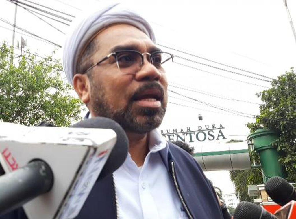 Ngabalin soal Wabah Corona: Cara Tuhan Ingatkan Pola Hidup Sehat Ngabalin soal Wabah Corona: Cara Tuhan Ingatkan Pola Hidup Sehat