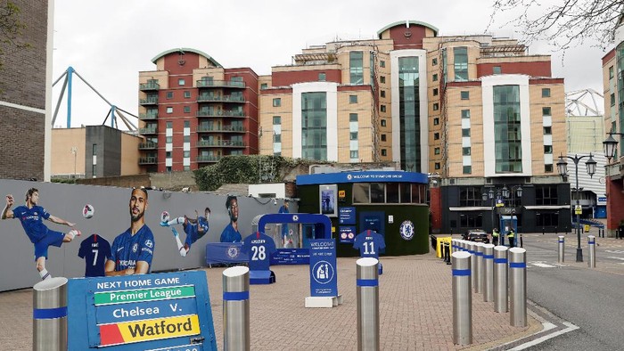 LONDON, ENGLAND - MARCH 14: General view of the fixture board the stadium showing the next Chelsea fixture against Watford in 29 days time. All Premier League matches are postponed until at least April 3rd due to the Coronavirus Covid-19 pandemic at Stamford Bridge on March 14, 2020 in London, England. (Photo by Catherine Ivill/Getty Images)