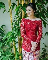 Enggak Ketinggalan Zaman, Ini Dia Model Kebaya Modern Terbaru 2019!