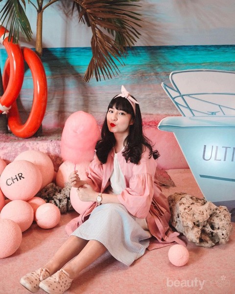 5 Style Fashion Warna Peach Ala Selebgram Hits Untuk Maniskan Valentine Mu