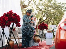 Viral Pengantin Gelar Resepsi Drive Thru Gara-gara Imbauan Social Distancing