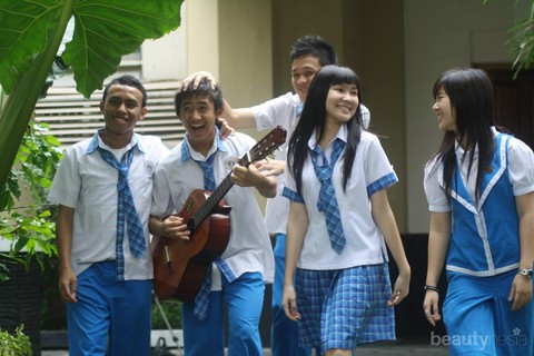 Tak Hanya Korea, Ternyata Ini 4 Seragam Sekolah Paling Keren di Indonesia