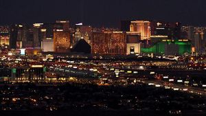 Corona Bikin Gemerlap Las Vegas Meredup