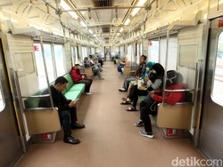 Physical Distancing di KRL, Penumpang Dibatasi 35 Persen Per Gerbong