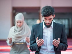 Batasan Aurat Pria dan Wanita Muslim Menurut Mazhab Syafii