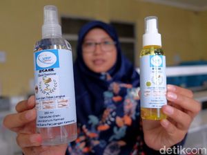 Keren! Mahasiswa di Karawang Produksi Hand Sanitizer