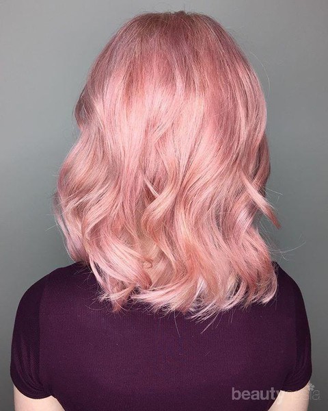 Hair Goals Alert! Inspirasi Tren Warna Rambut Rose Gold yang Keren untuk  Rambut Indahmu