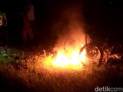 Seorang Begal di Pasuruan Gagal Dimassa, Warga Nekat Bakar Motor