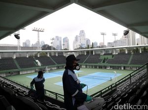 Disinfeksi Corona Sasar Tennis Indoor Senayan