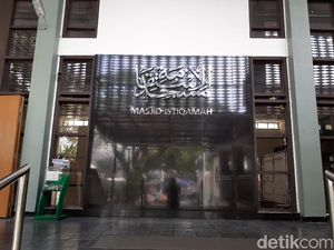 Masjid Istiqomah Bandung Tetap Gelar Jumatan, Khotbah Dipercepat