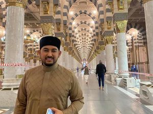 Komentar Ustaz Al Habsyi soal 49 TKA China ke Indonesia Saat Pandemi Corona Komentar Ustaz Al Habsyi soal 49 TKA China ke Indonesia Saat Pandemi Corona
