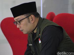 Ridwan Kamil Soroti Stasiun KRL dan Imbau Warga Jakarta Hindari Puncak