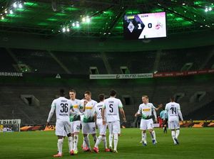 Lehmann Tak Setuju Bundesliga Digelar Tertutup