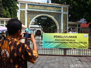 Masjid Sunda Kelapa Tak Gelar Salat Jumat, Warga Balik Kanan Masjid Sunda Kelapa Tak Gelar Salat Jumat, Warga Balik Kanan