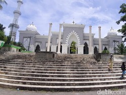 Ikuti Imbauan MUI-Gubernur Sulsel, Masjid Raya Makassar Tak Gelar Salat Jumat
