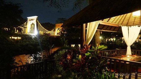 Rekomendasi 8 Tempat Makan Romantis di Malang