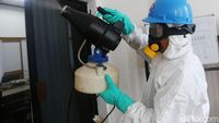 Gedung KPU Juga Disterilkan dengan Disinfektan