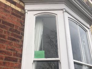 Muncul Corona, Rumah-Rumah di Yorkshire Kabarkan Kesehatan Lewat Kartu