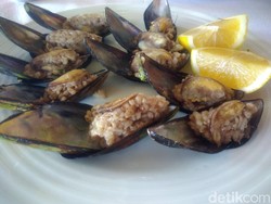 Ini Midye Dolma, Kerang Remis Isi Nasi Berempah yang Khas dari Turki