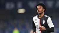 Kedua adalah bek sayap Juan Cuadrado. Kontraknya habis di tahun 2022 dan tampaknya tidak akan diperpanjang (Getty Images/Francesco Pecoraro)