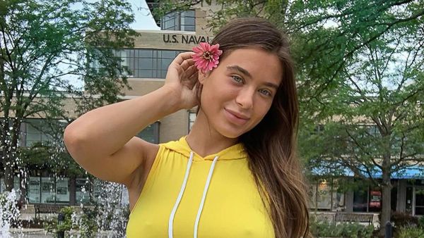 Fakta Bintang Pornhub Lana Rhoades yang Digoda Pemain Bola Bayaran Rp 1,2 T