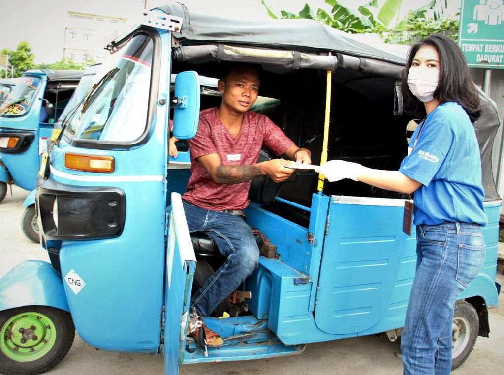 Ribuan Masker untuk Masyarakat Kemayoran Ribuan Masker untuk Masyarakat Kemayoran