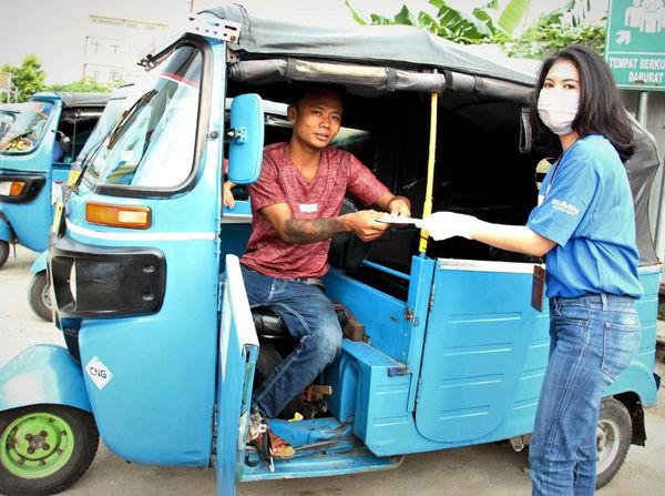 Ribuan Masker untuk Masyarakat Kemayoran