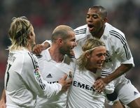 Guti (kedua dari kanan), sisanya tahu nggak siapa saja?