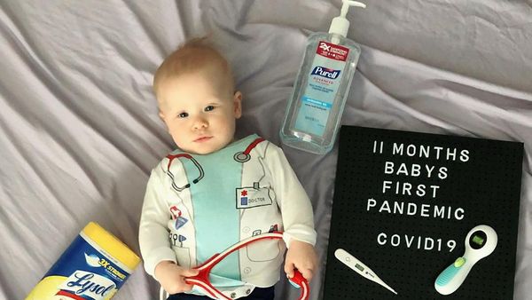 Intip Pemotretan Bayi-bayi Gemas dengan Tema Virus Corona