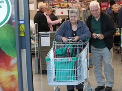 Persediaan Bahan Pokok di Australia Aman, Tapi Kenapa Habis di Supermarket?