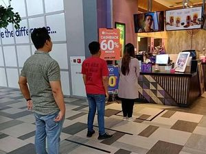 Cegah Virus Corona, Banyak Gerai Makanan Terapkan Jaga Jarak