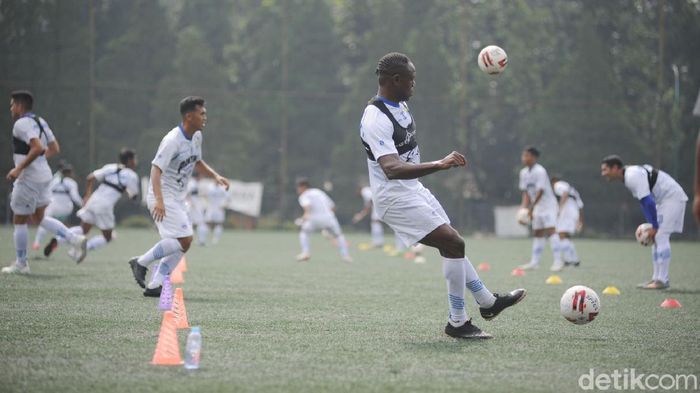 persib bandung latihan meski ada virus corona shopee liga 1 2020 persib bandung latihan meski ada virus corona shopee liga 1 2020