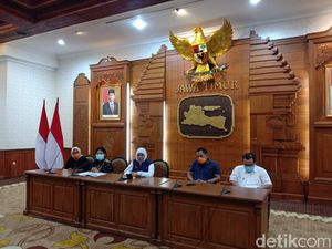 Khofifah Ingatkan Seluruh Kab/Kota di Jatim Tutup Tempat Hiburan dan Pariwisata
