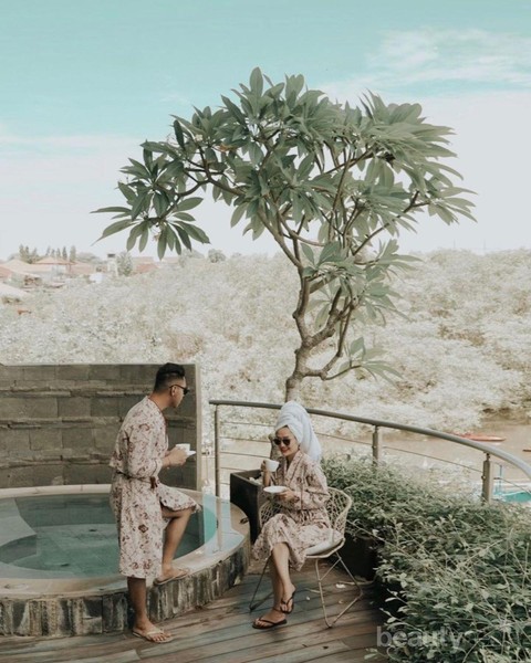 Hampir Setahun Menikah Begini Foto Kebersamaan Siti Badriah Dan Suami