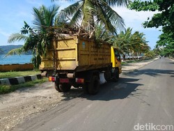 Pekan Pertama Setelah Ditutup, Pantai Pangandaran Lengang