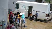 Warga Antre Daftar Jadi Relawan Gugus Tugas Penanganan Covid-19