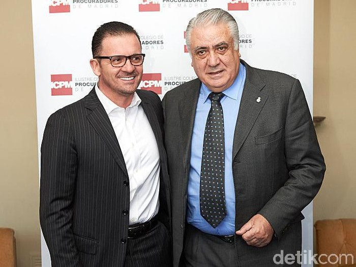 MADRID, SPAIN - MARCH 08:  Pedja Mijatovic (L) and Lorenzo Sanz (R) attend the International Womens Day at the Financial Club  on March 8, 2016 in Madrid, Spain.  (Photo by Carlos Alvarez/Getty Images)