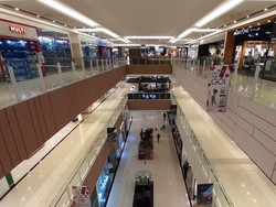 Mal Ramai-ramai Tutup, Konsumsi Listrik Turun 60%