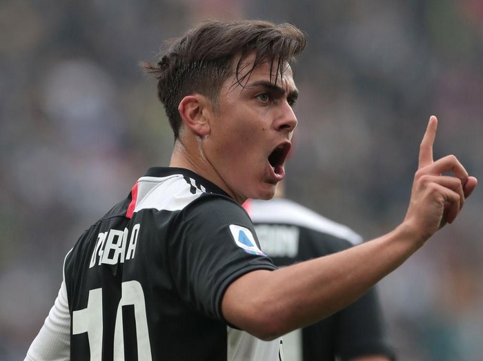 TURIN, ITALY - FEBRUARY 16:  Paulo Dybala of Juventus gestures during the Serie A match between Juventus and Brescia Calcio at Allianz Stadium on February 16, 2020 in Turin, Italy.  (Photo by Emilio Andreoli/Getty Images)