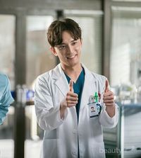 Ada Dokter Dan Perawat Tampan Di Drama Korea 'Romantic Doctor Kim 2 ...