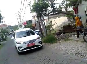 Petugas Medis di Gresik Sosialisasi Cegah Corona Keliling Kampung