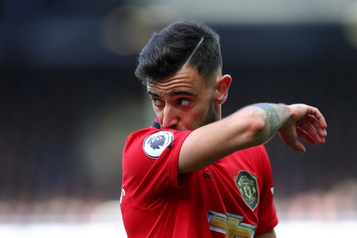 LIVERPOOL, ENGLAND - MARCH 01: Bruno Fernandes of Manchester United in action during the Premier League match between Everton FC and Manchester United at Goodison Park on March 01, 2020 in Liverpool, United Kingdom. (Photo by Jan Kruger/Getty Images)