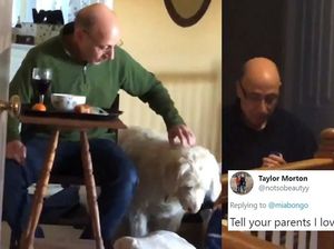 Dikarantina, Orangtua Ini Temani Putrinya Makan di Depan Pintu Kamarnya