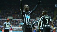 Musim 2014.2015, Papiss Cisse begitu fenomenal. Dirinya disebut calon striker terbaik dari Afrika dengan torehan 11 gol di musim perdananya untuk Newcastle United. Tapi setelah itu, dia hanya bisa mencetak tiga gol saja di musim berikutnya (Getty Images)