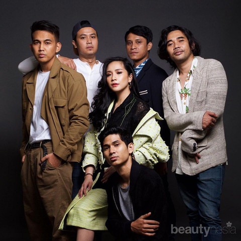 Naga Mundur dari Lyla Band, Intip Foto Kekompakan Band Ini Saat Masih